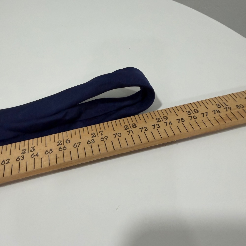 Dior Navy Blue Silk Skinny Tie Red Heart CD Logo Embroidered Hand Made - Picture 9 of 9